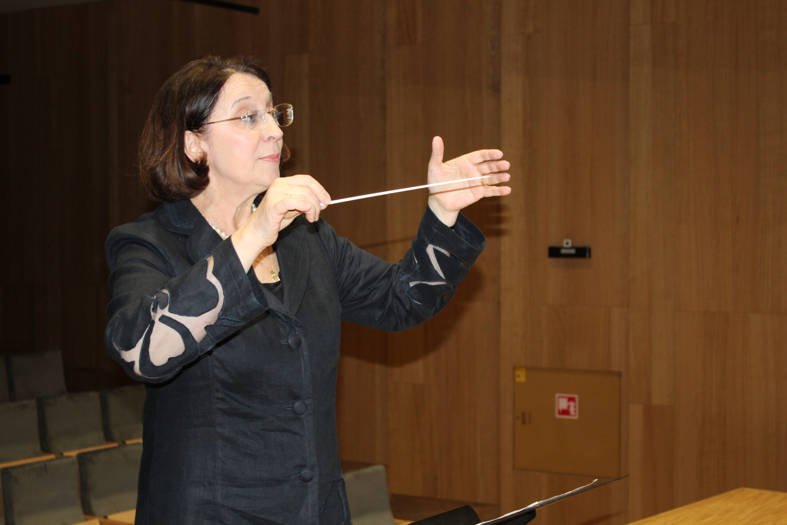 Teresa Krasowska – dyrygent